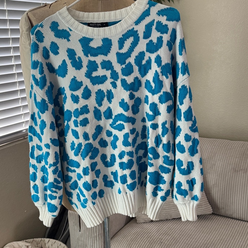 Nasty Gal Teal and White Animal Print Sweater